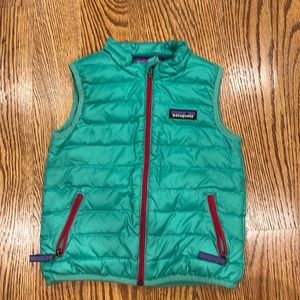 Patagonia toddler puffer vest, size 2T